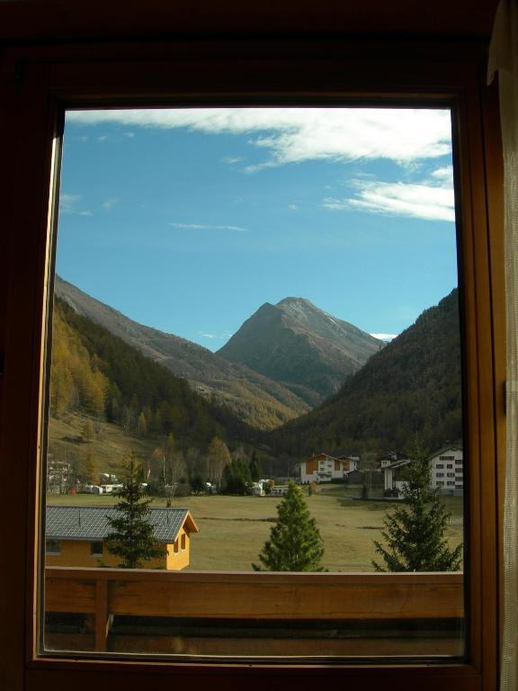 Hotel Adler Saas-Grund Værelse billede